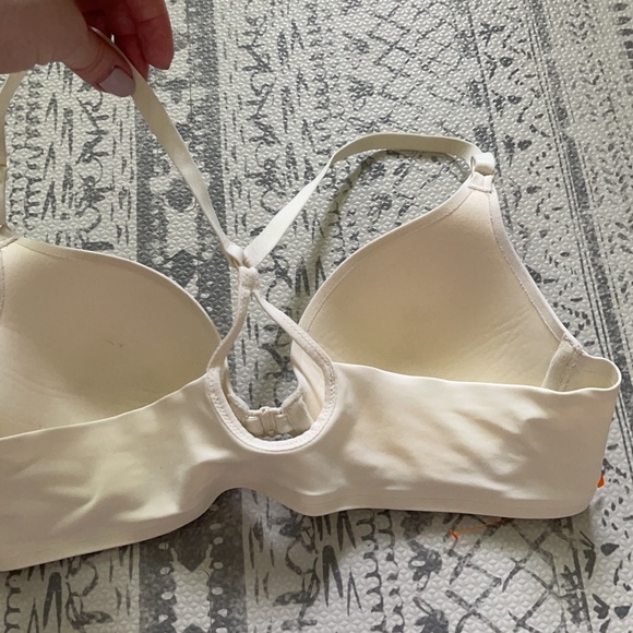 Clearance Warners Ivory racer back front closure bra - Picture 3 of 5